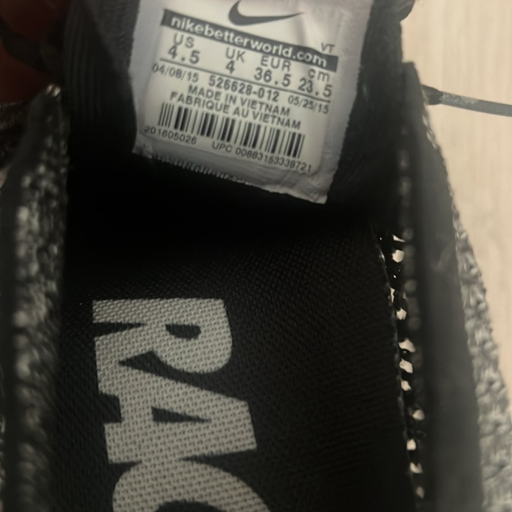 Nike Flyknit Racer - Picture 11 of 11